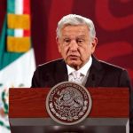 Prevé JP Morgan que AMLO se doblegue en tema de energía