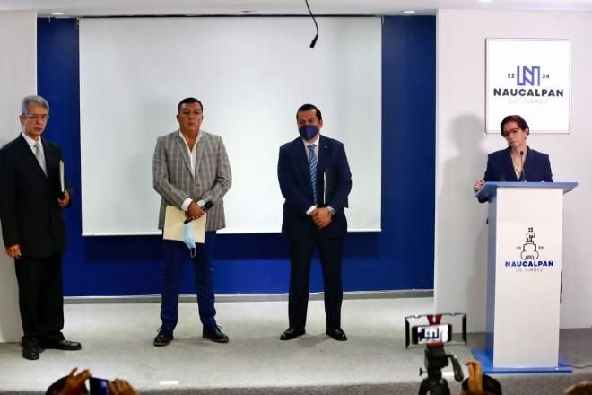 Investigan a tres por transa con asfaltadora en Naucalpan