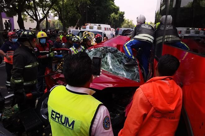 Se registra choque múltiple en Insurgentes Norte