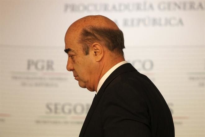 Pide defensa de Murillo Karam invalidar pruebas