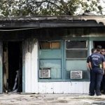 Lo corren de casa en Houston, vuelve, prende fuego y mata 3