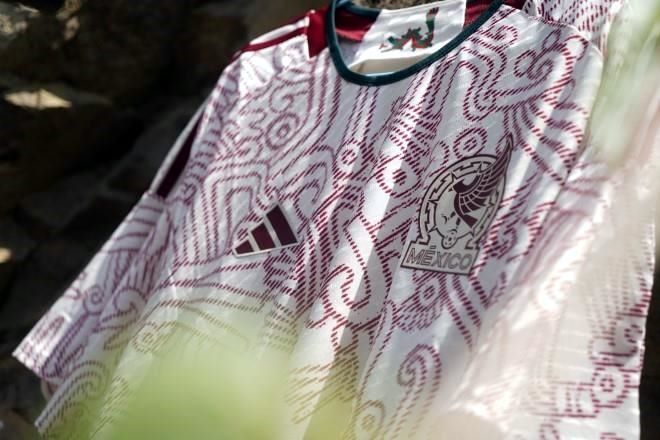 Presenta Selección Mexicana segunda playera para Qatar 2022