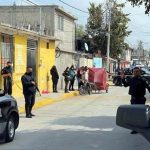 Hallan dos cuerpos en mototaxi en Tultitlán