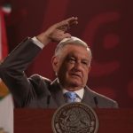 Jueces no resisten cañonazos, acusa AMLO