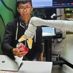 OK Google, tráeme un refresco: el gigante de la IA hace demostración de robots meseros