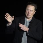 Elon Musk pide a Twitter pruebas de cuentas reales para comprar la red social