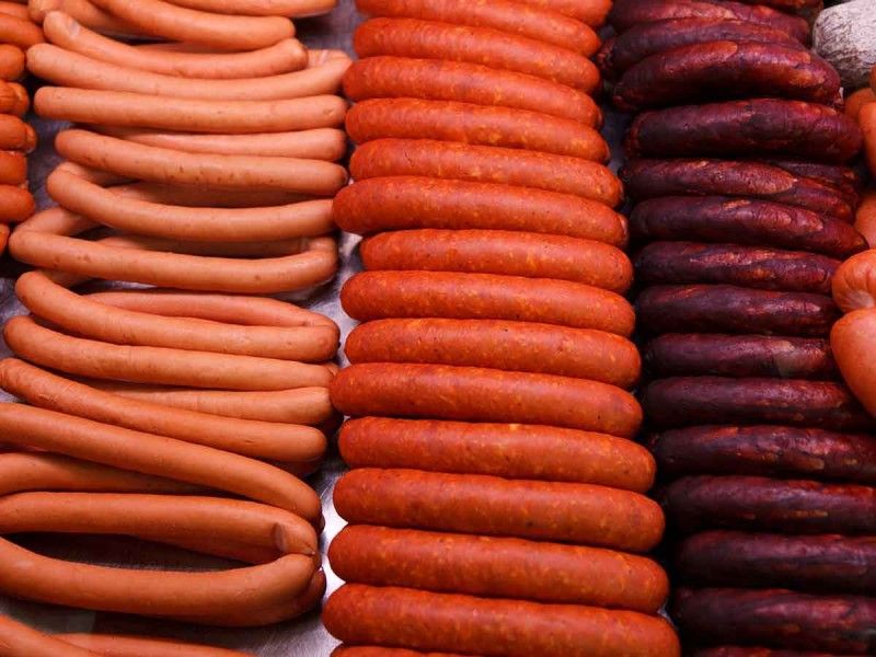 ¡Reprobadas!; Profeco alerta sobre salchichas ‘tramposas’, son más agua que carne