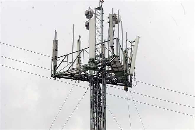 Busca Gobierno competir con IP por mercado de internet