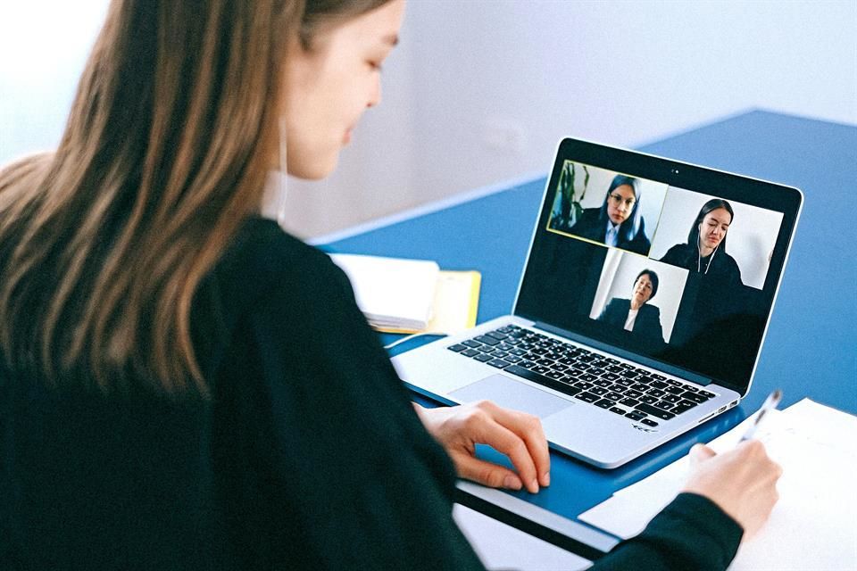 Contratan empresas a personal usando inteligencia artificial