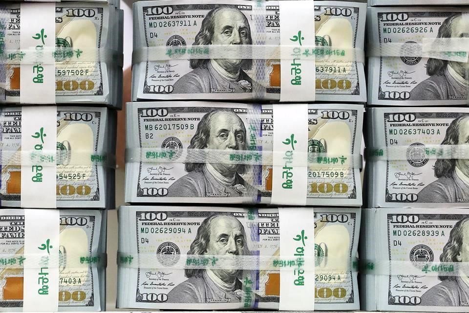 Planea México vender nuevos bonos en dólares
