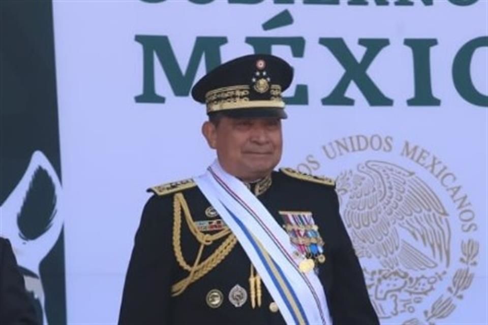 Convalece por Covid titular de Sedena