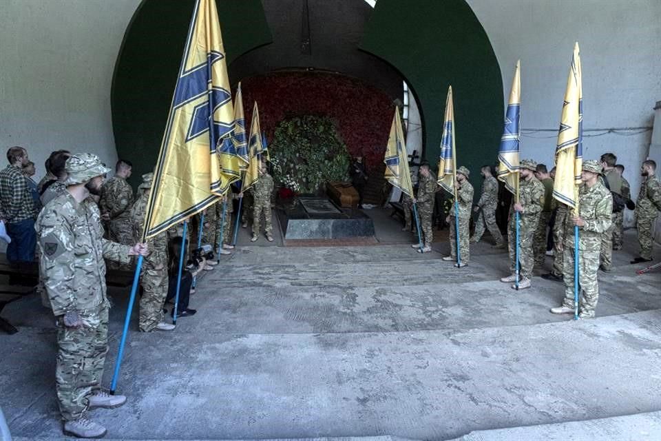 Designa Rusia a Batallón Azov de Ucrania como terrorista