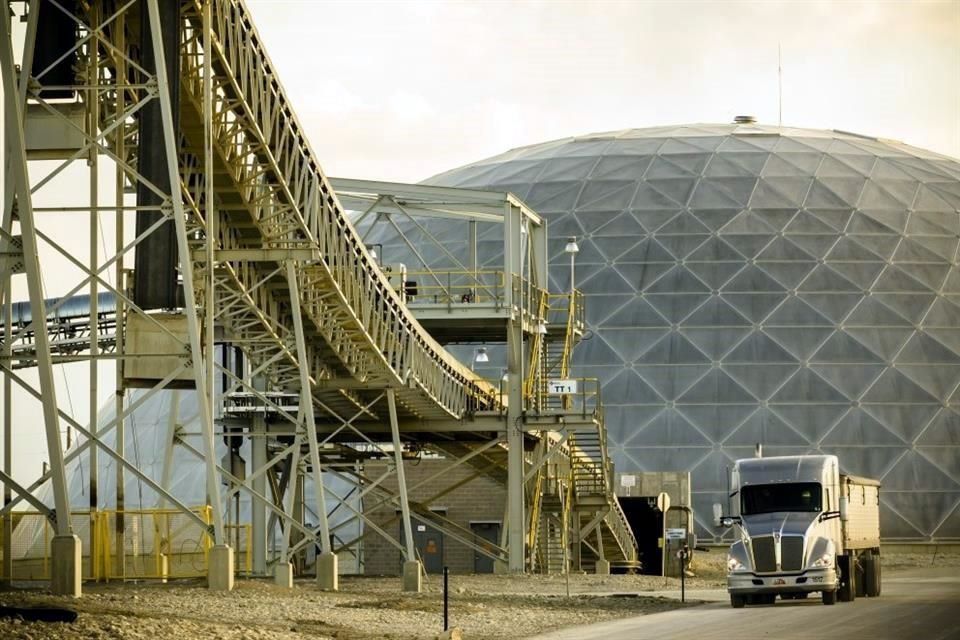 Invertirá GCC 750 mdd en expansión de planta de Texas