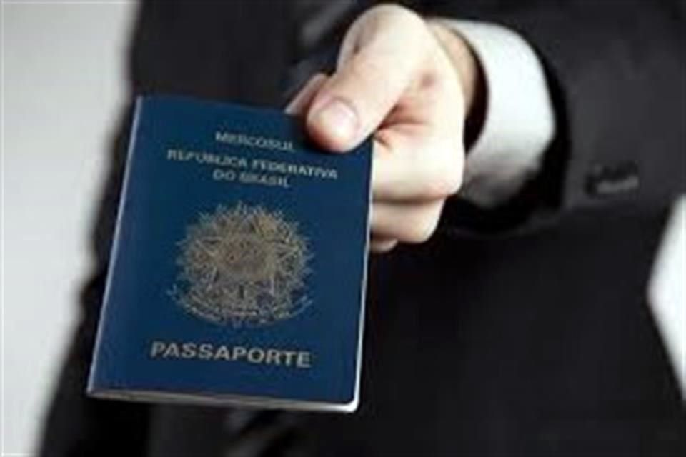 Elimina México visa electrónica para brasileños