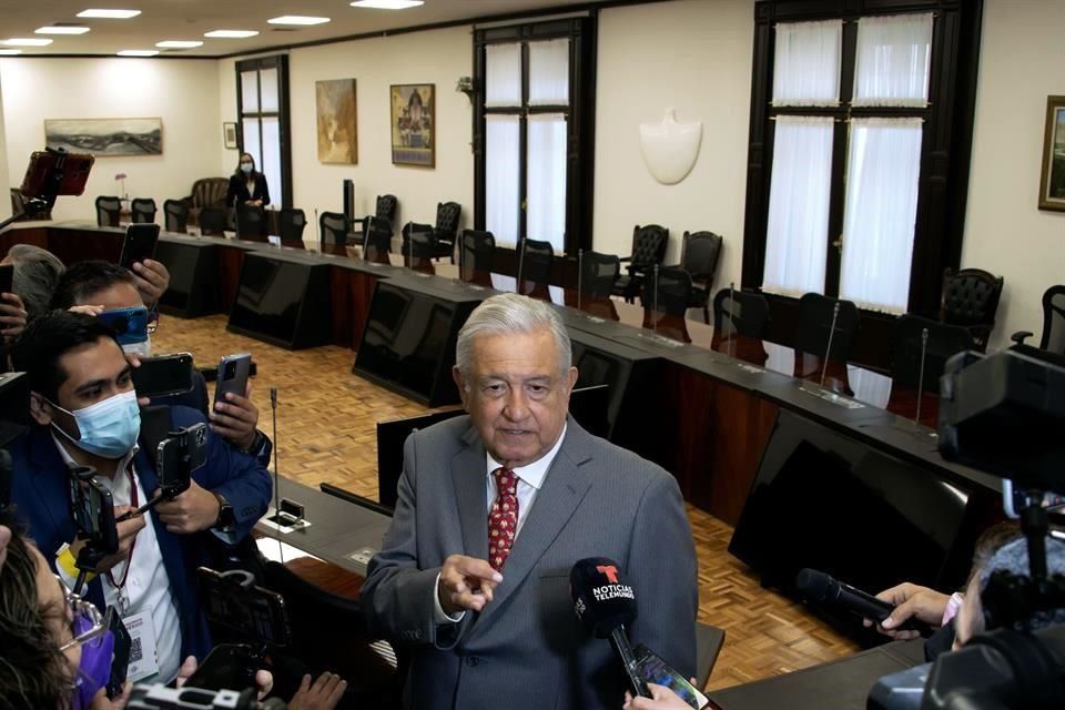 Una reunión de seguridad… y de apoyos a indígenas