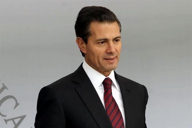 Normalistas piden que detengan a EPN por caso Ayotzinapa