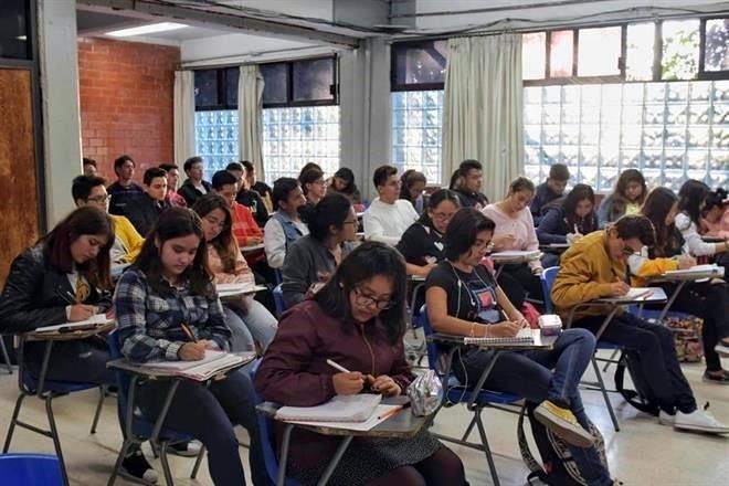 Focalizan en prepas el enfoque histórico