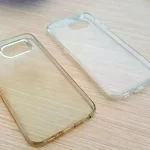 Smartphones: por qué las fundas transparentes de los celulares se vuelven amarillas