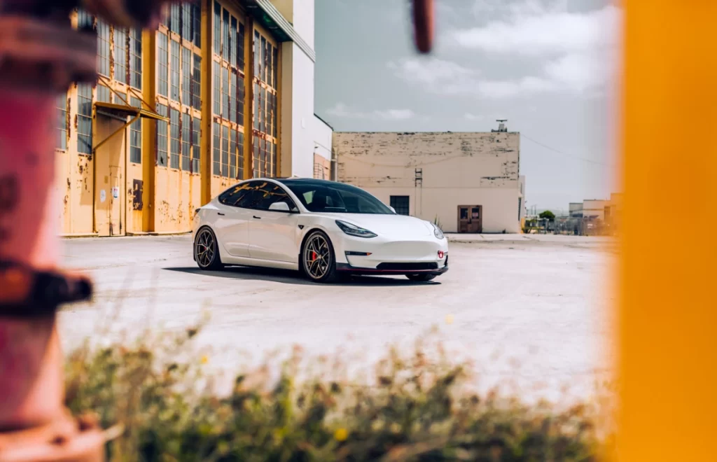 Piloto automático de Tesla atropella a un maniquí infantil