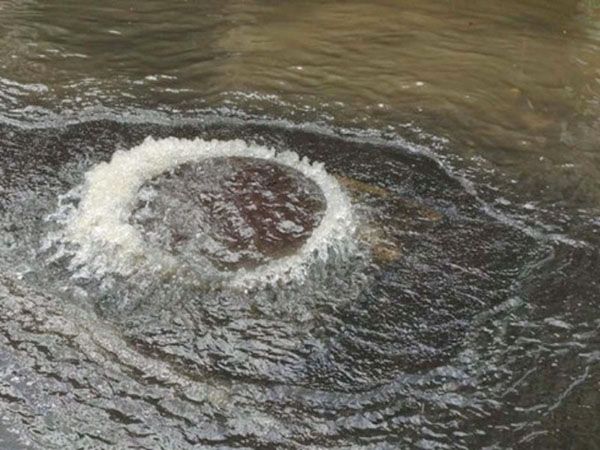 Aguas negras podrían inundar calles de Monterrey, Nuevo León