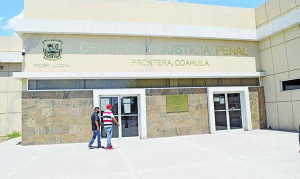 Va médico ante juez por violencia familiar