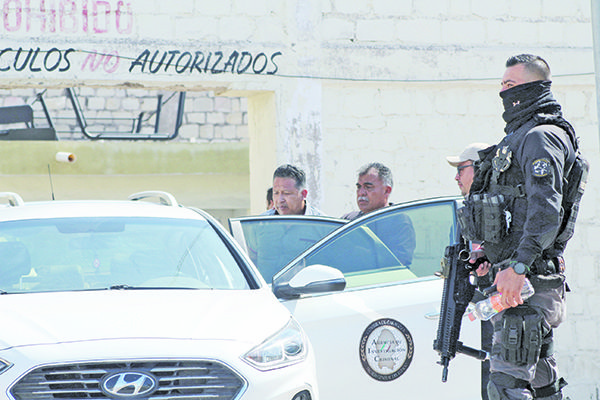 Prófugo y sin amparo el Director del anexo