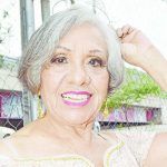 Coronan a reinas de los adultos mayores