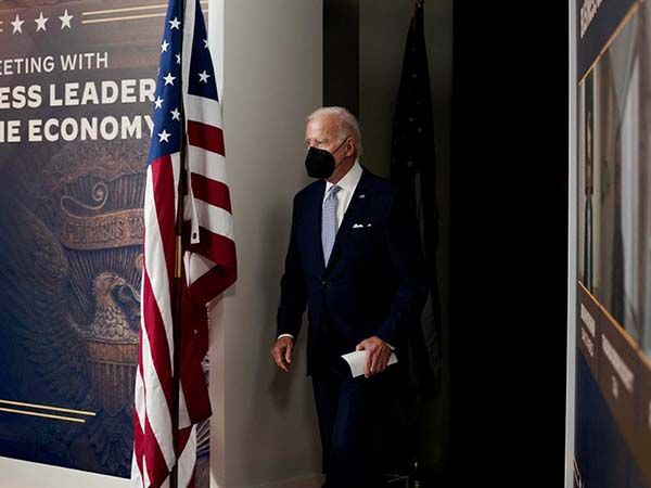 Joe Biden continúa aislado