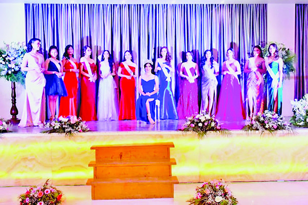 Presentan candidatas a reina de FeriAcero