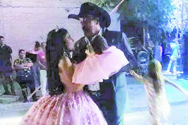 Muere jovencita en su fiesta de quince años