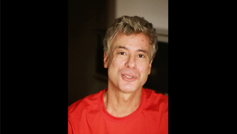 Muere el actor y cantante peruano Diego Bertie, según fuente de hospital en Lima