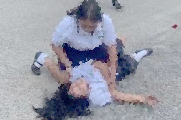 Estudiantes se agarran a golpes afuera del CECyTE en Tabasco