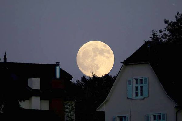 Cómo ver la Superluna de esturión, la última de 2022