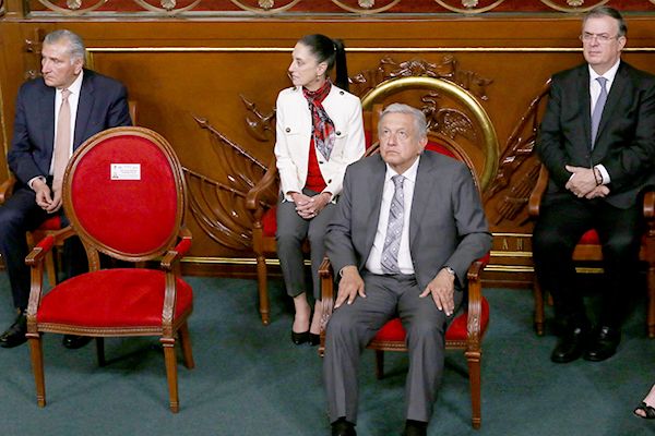 Ponen a aspirantes bajo el ‘ojo de Dios’
