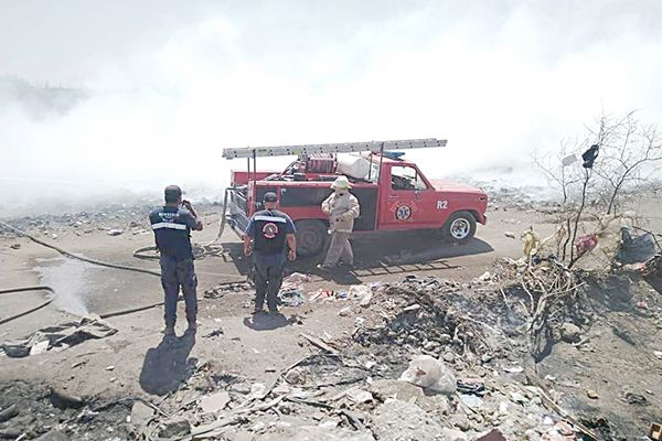 Se incendia otra vez basurero municipal