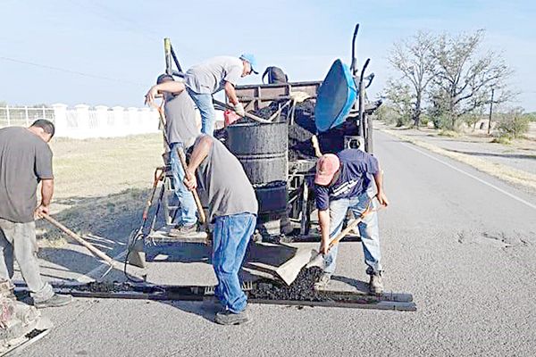 Colocan bordos en Carretera Estatal 20