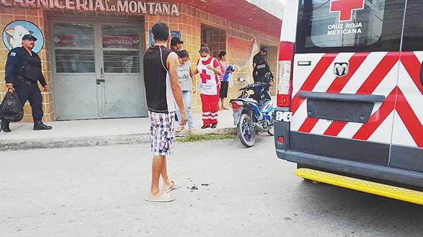 Arrollan pareja en motocicleta