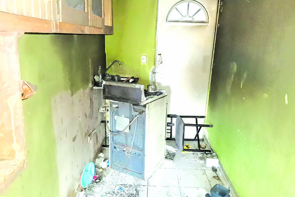 Pirómano se enoja e incendia casa de ex