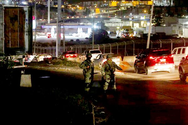 Tras ola de violencia, gobierno federal despliega fuerzas a Tijuana