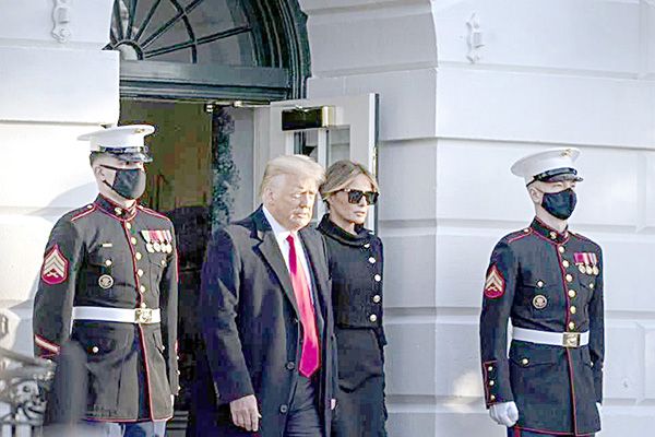 Últimos días de Trump en la presidencia: caos y documentos por doquier