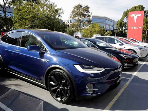 California prohibirá venta de autos a diésel y gasolina