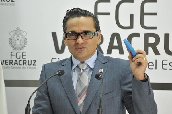 Trasladan a exfiscal de Veracruz al penal del Altiplano