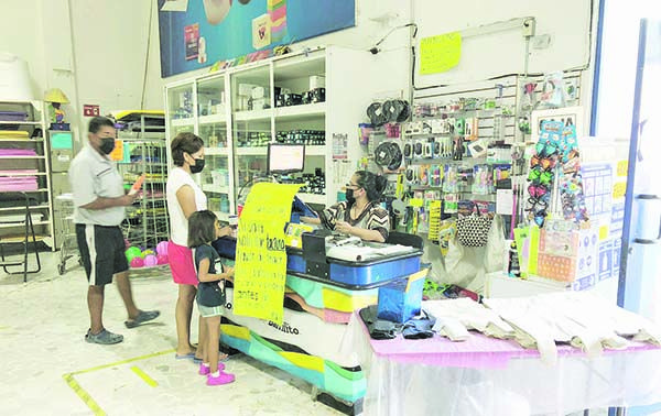 Pausan Feria del Regreso a Clases