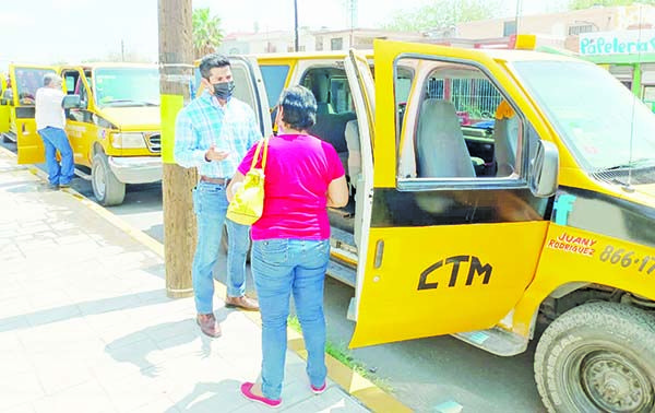 Sacan de circulación dos combis escolares