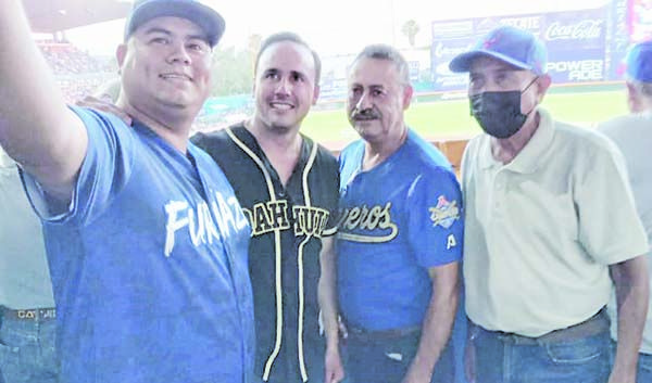 Convive Manolo con aficionados Acereros