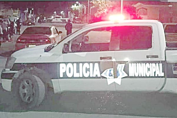 Se ahorca en el patio de su casa
