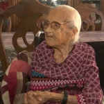 Con caballito de tequila y festejo, Doña Angelita celebra sus 109 años en Coahuila