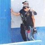 Ronda y husmea en casas ajenas