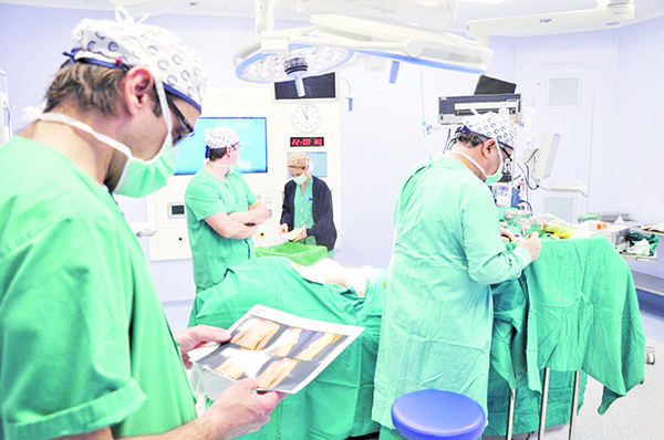 Alerta Salud por cirugías “patito” 