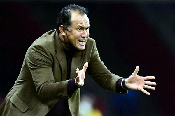 Juan Reynoso es nuevo técnico de Perú